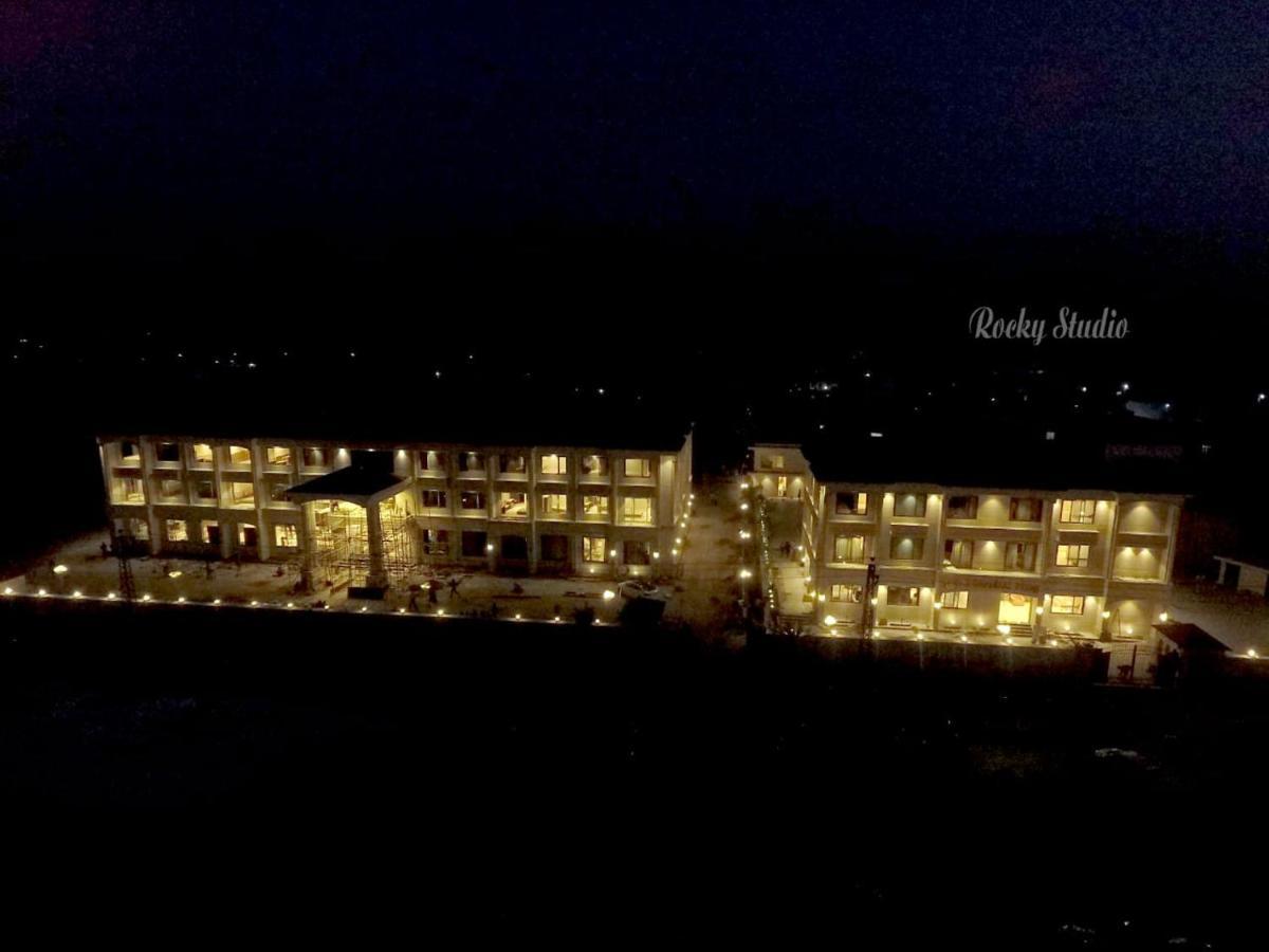 The Imperial Prime Clarks Inn Suites, Bhilwara Eksteriør billede