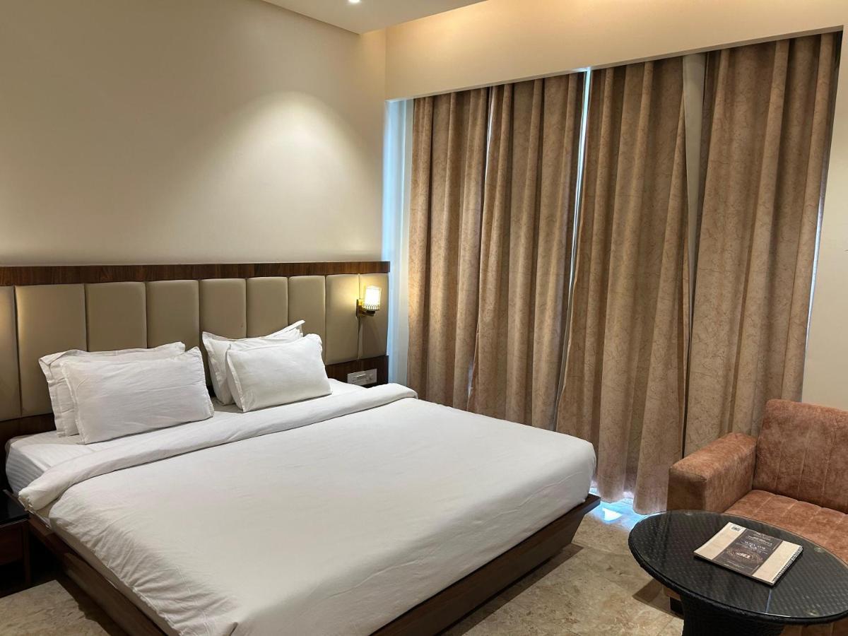 The Imperial Prime Clarks Inn Suites, Bhilwara Eksteriør billede